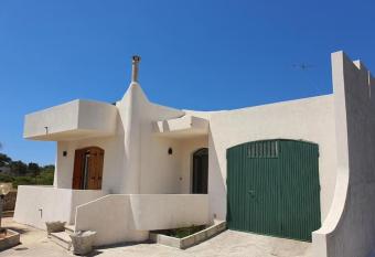 Villa Tiziana, a due passi dal mare has Balcony rooms