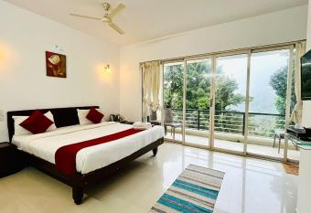Red Stone Villas Coorg has Smoking/Balcony rooms