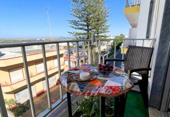 Cantinho dos av  s has Balcony rooms