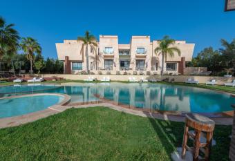 APPLE GREEN Hotel & SPA MARRAKECH has Smoking/Balcony rooms