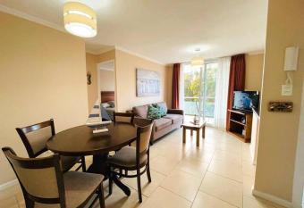 Departamento en El Tabo, Piscina, Quincho, Estac has Balcony rooms