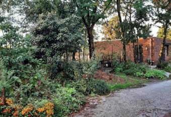 BIESBOSCHBEST has Balcony rooms