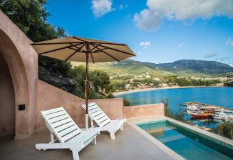 ISAVORIA ECO CHIC RESORT has Balcony rooms