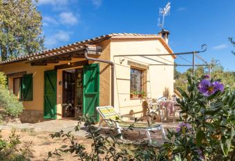 Casita en Begur has Balcony rooms