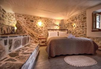 Braxos A beautiful rocky place allows 18 year olds to book a room