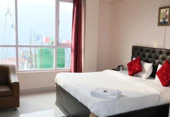 Hotel Grandala has Balcony rooms