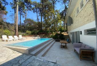 Pyla sur mer proche plages appartement avec piscine allows 18 year olds to book a room