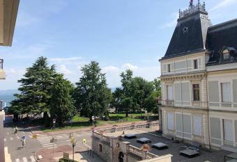 Appartement. La coupole 2 pi  ces avec vue has Balcony rooms