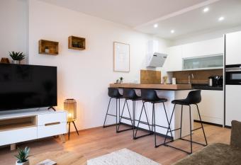 MH Living - New Scandinavian Living Dream in Center has Balcony rooms