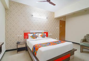 Collection O 80979 Hotel Grand Castle Inn allows 18 year olds to book a room