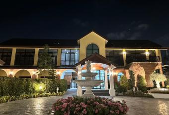 CottagePine Rayong Resort&Cafe has Balcony rooms