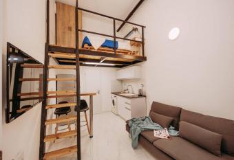 In the Middle of everything has Balcony rooms