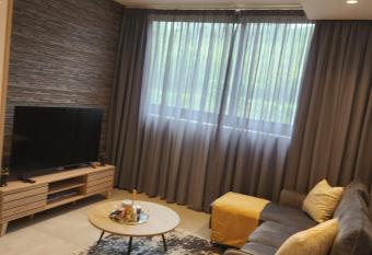 Zimbali Lakes Boulevard Suites 157 allows 18 year olds to book a room