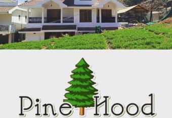 Pine Hood Villa has Balcony rooms