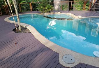 Private One Bedroom suite allows 18 year olds to book a room