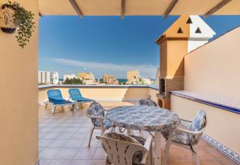 Terraza Sol has Balcony rooms