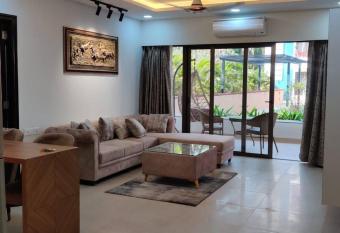 UG1-Superb 2Bedroom#2 Pools,Gym,Jacuzzi-Baga Goa has Balcony rooms