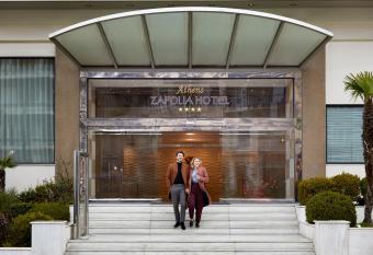 Athens Zafolia Hotel allows 18 year olds to book a room