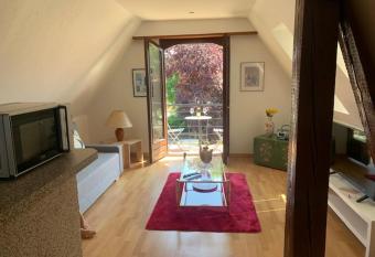 GITE CENTRE ALSACE has Balcony rooms
