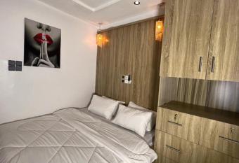 R  sidence MADEL allows 18 year olds to book a room