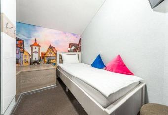 Niuhal Ocko House has Balcony rooms