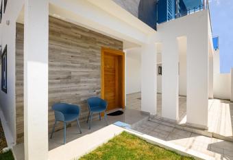 VILLA JASMINE has Balcony rooms