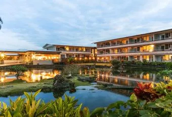 Aloha Vibes Suite with Continental Breakfast has Balcony rooms