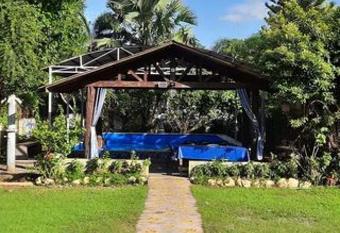 Spacious Resort in Pansol up to 20 pax has Smoking rooms