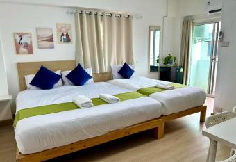 54place                                                       has Balcony rooms