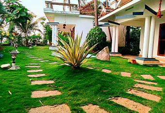 South Cliff Beach Resort has Balcony rooms