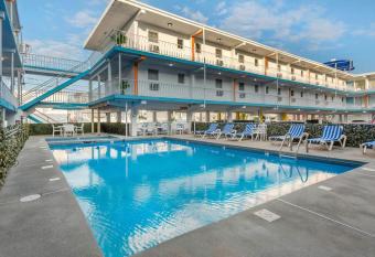 Hotel Cabana Oceanfront/Boardwalk has Balcony rooms