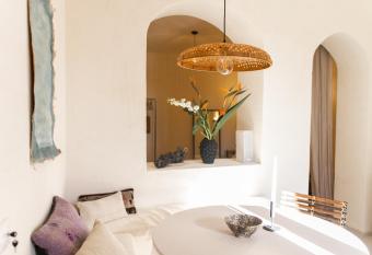 Studio Norma Due allows 18 year olds to book a room