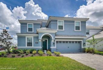 Great 9-bedroom Pool-spa Waterpark Golf Court has Balcony rooms