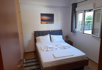 GEORGE APARTMENT ANDYS PLAZA has Balcony rooms