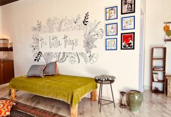 The Blue Boheme -Home Marigold has Balcony rooms