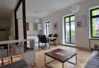 Cosy Apartment City Center has Balcony rooms