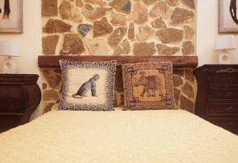 Ancient Greek Villa has Balcony rooms