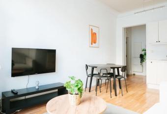 City Center Apartment has Balcony rooms