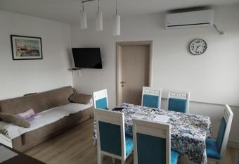 Downtown penthouse   abac allows 18 year olds to book a room