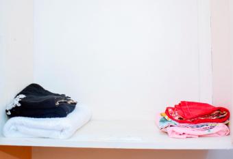 Cosy double bedsitter has Balcony rooms