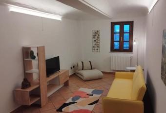 Casa San Pietro centro storico has Balcony rooms