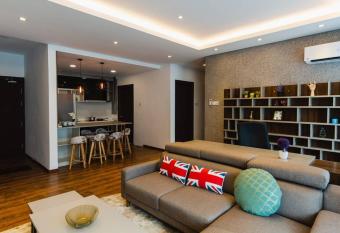 Lovely Jazz 1 Vivacity Mall (3 bedroom) LV9A has Balcony rooms