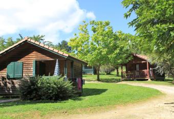 L   Or  e du Bois by Noricamp allows 18 year olds to book a room