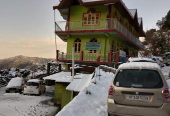 Anant Guest House has Smoking/Balcony rooms