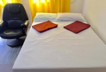 Harvey s Place allows 18 year olds to book a room