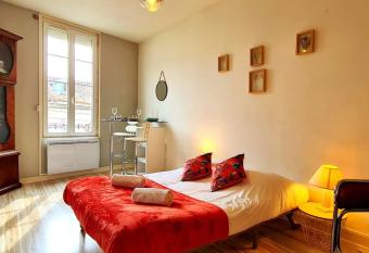 L authentic studio allows 18 year olds to book a room