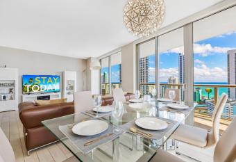 Beachwalk Resort #2301 - MODERN RESORT 3BDR and 3BA - BALCONY, GYM, AMAZING POOL allows 18 year olds to book a room