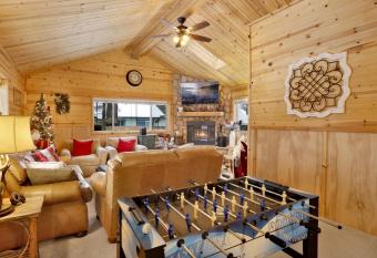 2239-Greer's Gambrel home has Balcony rooms