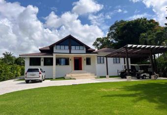 Home Away From Home Villa allows 18 year olds to book a room