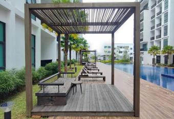 Kuching 3rd Mile Yarra Park Apartment has Balcony rooms
